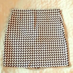 Forever 21 Black and White/ Cream Short Skirt